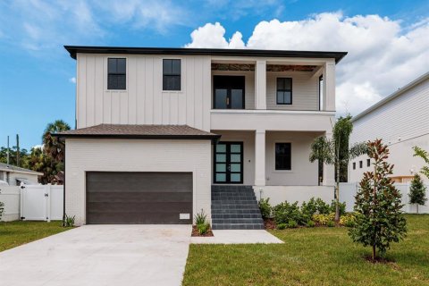 Casa en venta en Tampa, Florida, 4 dormitorios, 300.17 m2 № 2297045 - foto 2