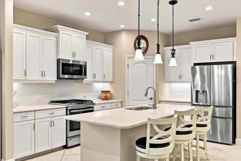 House in Lakewood Ranch, Florida 2 bedrooms, 150.22 sq.m. № 2280328 - photo 16