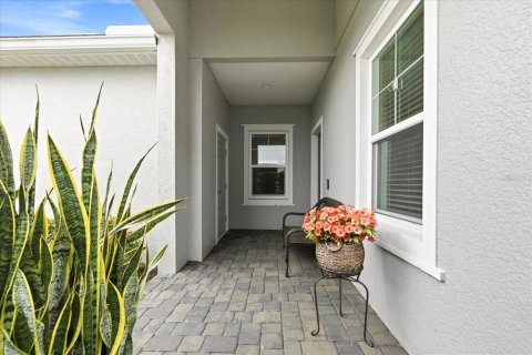 House in Lakewood Ranch, Florida 2 bedrooms, 150.22 sq.m. № 2280328 - photo 6