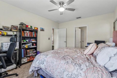 House in Lakeland, Florida 4 bedrooms, 171.96 sq.m. № 2152224 - photo 22