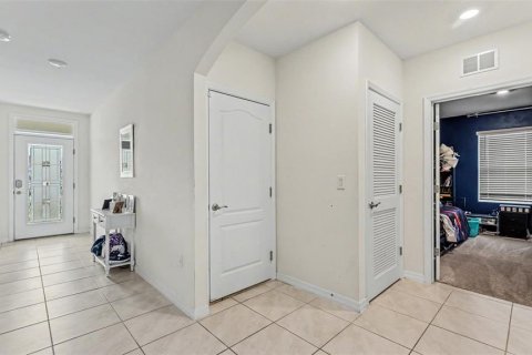 House in Lakeland, Florida 4 bedrooms, 171.96 sq.m. № 2152224 - photo 27