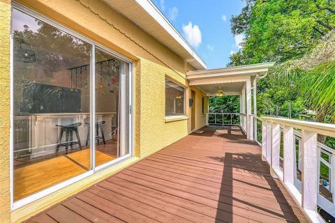 House in Clermont, Florida 2 bedrooms, 118.08 sq.m. № 1899948 - photo 7