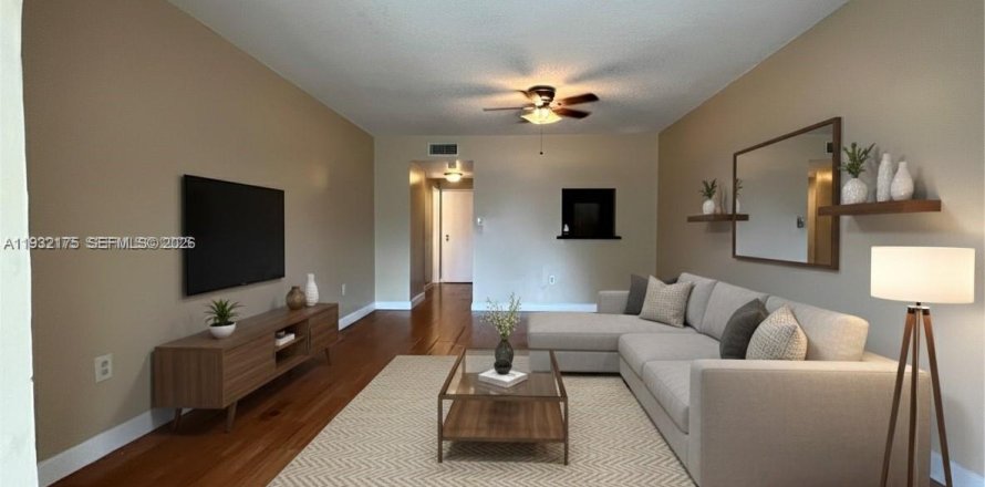 Condo in Deerfield Beach, Florida, 1 bedroom № 2054508