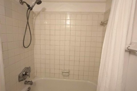 Copropriété à louer à Pompano Beach, Floride: 1 chambre, 60.39 m2 № 2086007 - photo 10