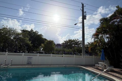 Copropriété à louer à Pompano Beach, Floride: 1 chambre, 60.39 m2 № 2086007 - photo 14