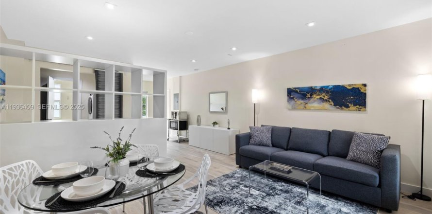 Studio in the Condo in Miami Beach, Florida  № 1994424