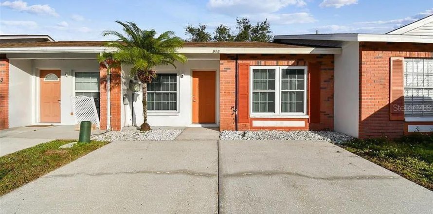 Casa en Brandon, Florida 2 dormitorios, 78.13 m2 № 1899932