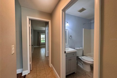 Casa en venta en Brandon, Florida, 2 dormitorios, 78.13 m2 № 1899932 - foto 13