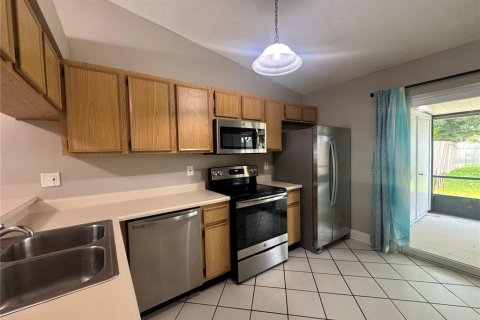 Casa en venta en Brandon, Florida, 2 dormitorios, 78.13 m2 № 1899932 - foto 8