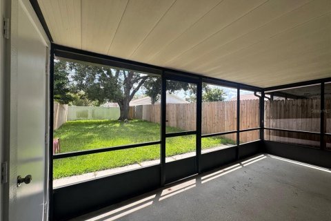 Casa en venta en Brandon, Florida, 2 dormitorios, 78.13 m2 № 1899932 - foto 27