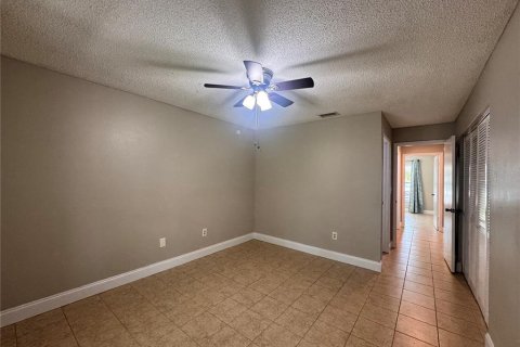 Casa en venta en Brandon, Florida, 2 dormitorios, 78.13 m2 № 1899932 - foto 18