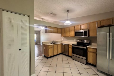 Casa en venta en Brandon, Florida, 2 dormitorios, 78.13 m2 № 1899932 - foto 9