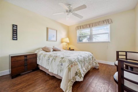 Condominio en venta en Bradenton, Florida, 2 dormitorios, 120.4 m2 № 1609542 - foto 19