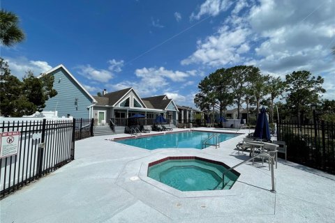 Condo in Casselberry, Florida, 2 bedrooms  № 1913037 - photo 9