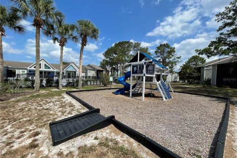 Condo in Casselberry, Florida, 2 bedrooms  № 1913037 - photo 12