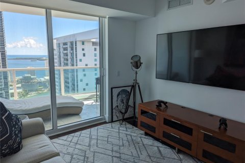 Copropriété à louer à Miami, Floride: 2 chambres, 119.75 m2 № 2169781 - photo 26
