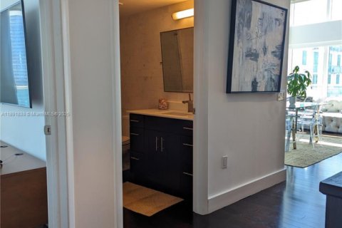Copropriété à louer à Miami, Floride: 2 chambres, 119.75 m2 № 2169781 - photo 21