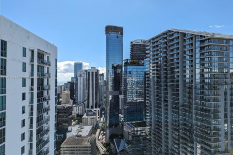Copropriété à louer à Miami, Floride: 2 chambres, 119.75 m2 № 2169781 - photo 30