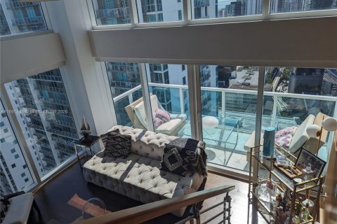 Copropriété à louer à Miami, Floride: 2 chambres, 119.75 m2 № 2169781 - photo 11