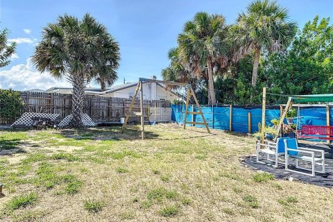 House in Daytona Beach, Florida 3 bedrooms, 115.94 sq.m. № 1881141 - photo 12