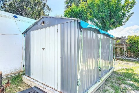 House in Daytona Beach, Florida 3 bedrooms, 115.94 sq.m. № 1881141 - photo 10