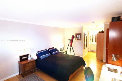 Condo in Miami, Florida, 2 bedrooms  № 1801122 - photo 8