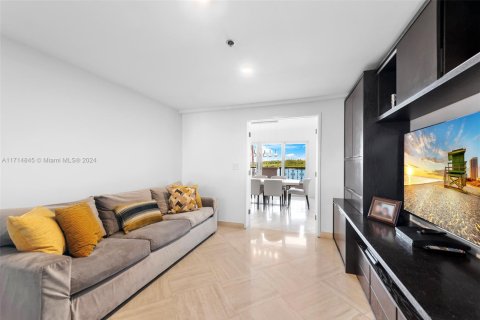 Купить кондоминиум в Майами-Бич, Флорида 3 спальни, 292.27м2, № 2054103 - фото 19