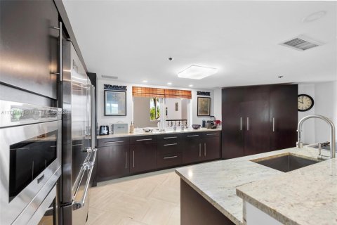 Купить кондоминиум в Майами-Бич, Флорида 3 спальни, 292.27м2, № 2054103 - фото 23