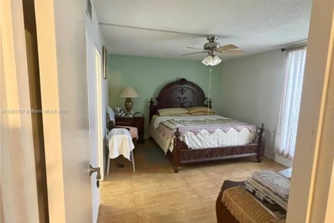 Copropriété à vendre à Tamarac, Floride: 2 chambres, 95.22 m2 № 1946757 - photo 13
