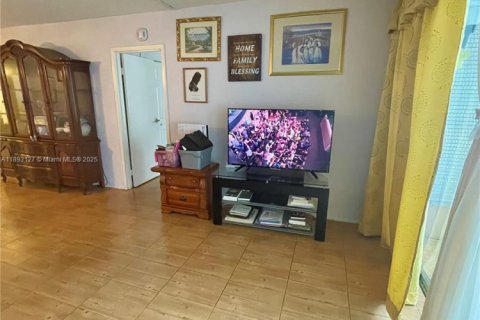 Copropriété à vendre à Tamarac, Floride: 2 chambres, 95.22 m2 № 1946757 - photo 22