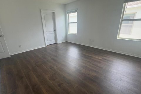 Villa ou maison à louer à Ocoee, Floride: 4 chambres, 269.79 m2 № 2385636 - photo 5
