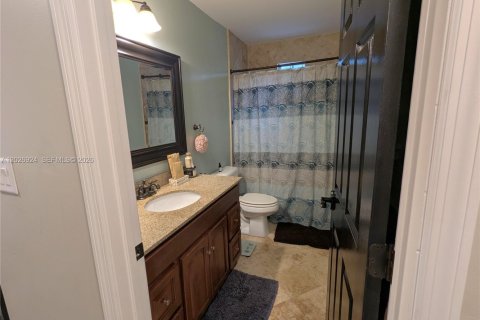 Casa en venta en Coral Springs, Florida, 3 dormitorios, 166.85 m2 № 2272475 - foto 18