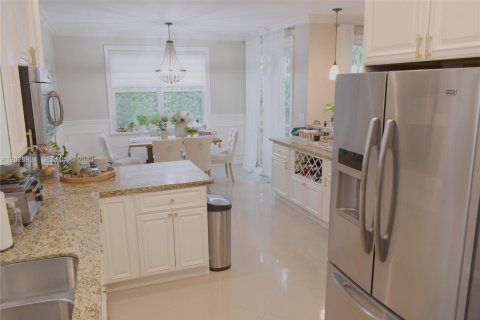 Casa en venta en Coral Springs, Florida, 3 dormitorios, 166.85 m2 № 2272475 - foto 17