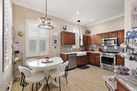 House in Oxford, Florida 3 bedrooms, 142.79 sq.m. № 1907591 - photo 8