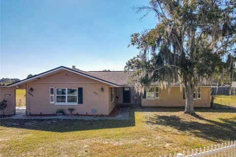 House in Polk City, Florida 3 bedrooms, 200.3 sq.m. № 2103995