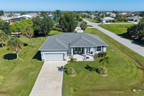 Villa ou maison à vendre à Port Charlotte, Floride: 3 chambres, 146.04 m2 № 2431629 - photo 11