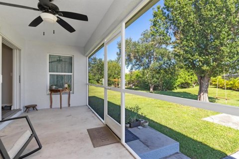 Villa ou maison à vendre à Port Charlotte, Floride: 3 chambres, 146.04 m2 № 2431629 - photo 25