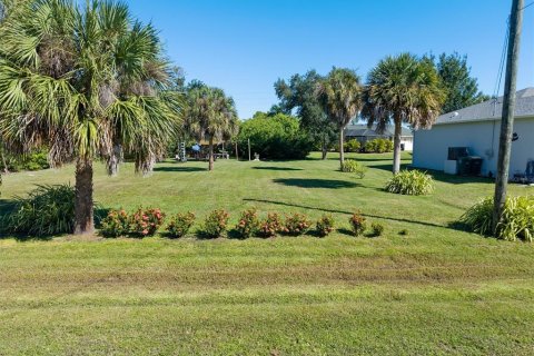 Villa ou maison à vendre à Port Charlotte, Floride: 3 chambres, 146.04 m2 № 2431629 - photo 4
