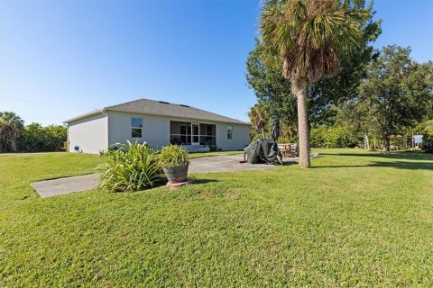 Villa ou maison à vendre à Port Charlotte, Floride: 3 chambres, 146.04 m2 № 2431629 - photo 5