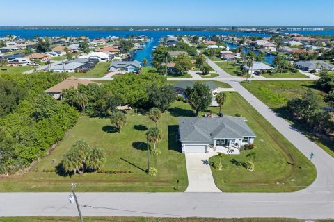 Villa ou maison à vendre à Port Charlotte, Floride: 3 chambres, 146.04 m2 № 2431629 - photo 8