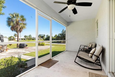 Villa ou maison à vendre à Port Charlotte, Floride: 3 chambres, 146.04 m2 № 2431629 - photo 26