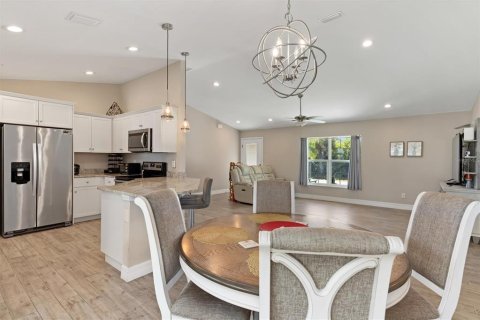 Villa ou maison à vendre à Port Charlotte, Floride: 3 chambres, 146.04 m2 № 2431629 - photo 22