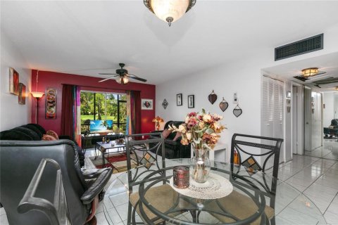 Copropriété à vendre à Fort Lauderdale, Floride: 2 chambres, 80.36 m2 № 2084414 - photo 7
