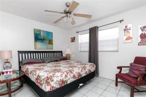 Copropriété à vendre à Fort Lauderdale, Floride: 2 chambres, 80.36 m2 № 2084414 - photo 16