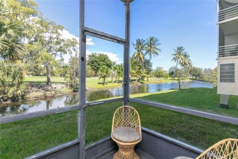 Copropriété à vendre à Fort Lauderdale, Floride: 2 chambres, 80.36 m2 № 2084414 - photo 20