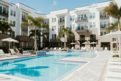 Квартира в Киссимми, Флорида 5 комнат, 72м2 № 2225846