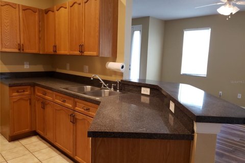 Condo in Oviedo, Florida, 3 bedrooms  № 1747352 - photo 12
