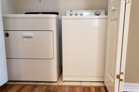 Condo in Oviedo, Florida, 3 bedrooms  № 1747352 - photo 30