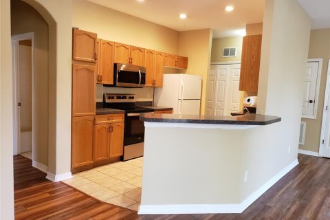 Condo in Oviedo, Florida, 3 bedrooms  № 1747352 - photo 9