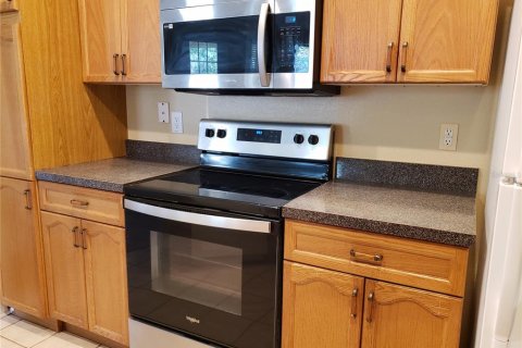 Condo in Oviedo, Florida, 3 bedrooms  № 1747352 - photo 18